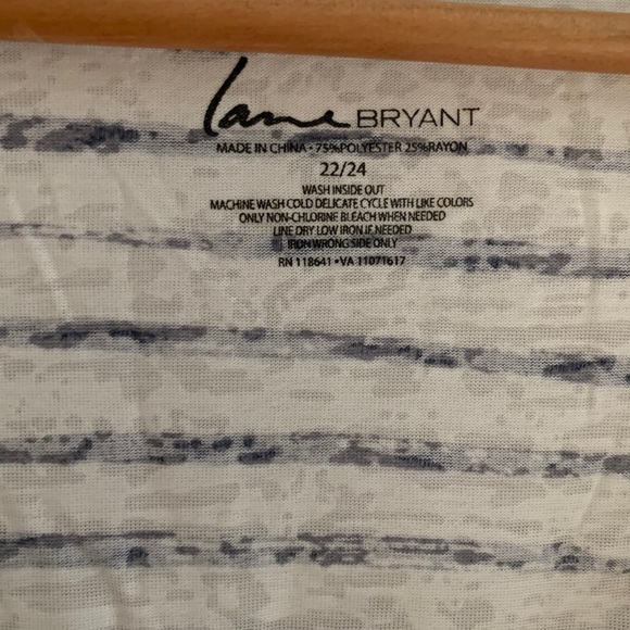 NWT Lane Bryant Striped Top w/ Tie - Picture 3 of 4